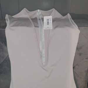 GREY RIBBED DEEP V NEVK BODYSUIT🔥🔥🔥..🛑SOLD🛑